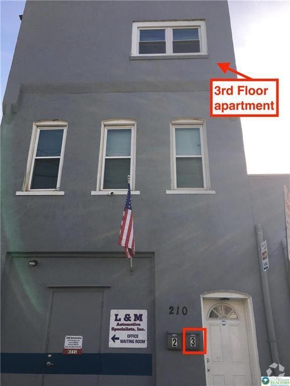 Building Photo - 210 W Gordon St Unit 3rd floor Rental