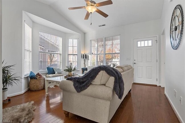 Photo - 1173 Kelso Ln