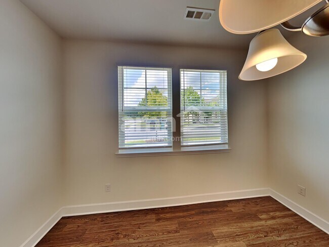 Photo - 5083 Trailwater Dr