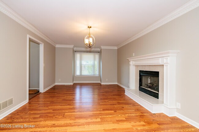 Photo - 3411 Sample Way
