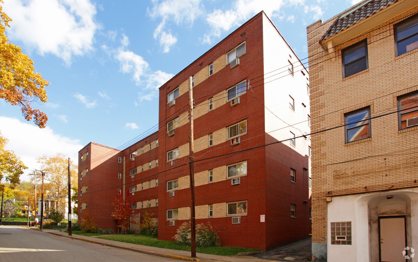 Woodside Apartments - Woodside Apartments