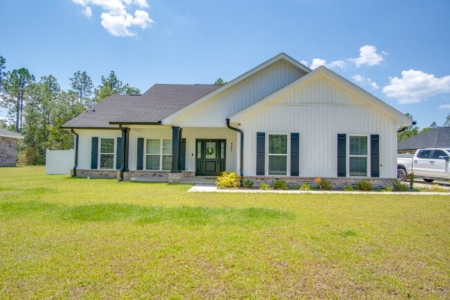 Building Photo - 2023 built modern open layout home on an acre lot in Milton just off Hwy 90