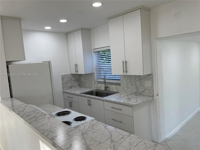 Photo - 1501 NE 173rd St