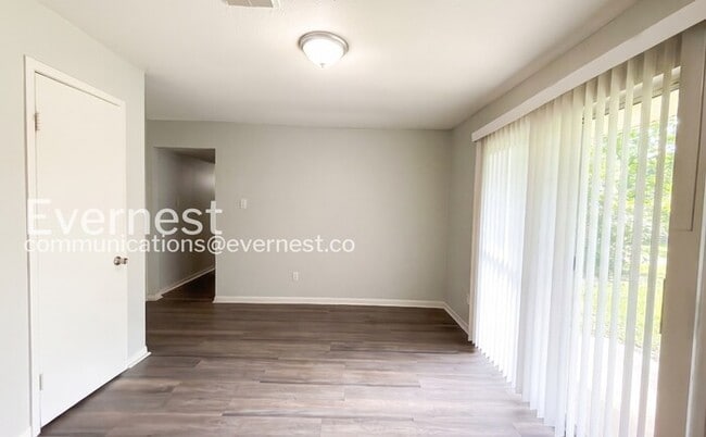 Photo - 12318 Astoria Blvd