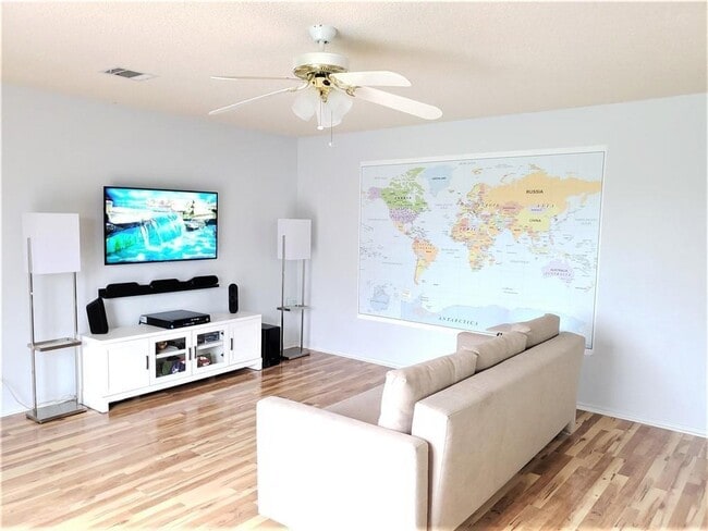 Photo - 2960 Donnell Dr