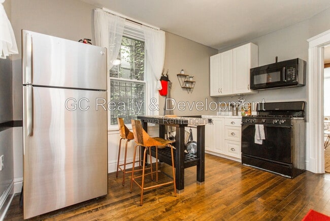 Photo - 1353 N Bell Ave Unit 1