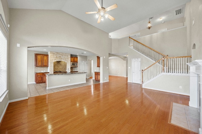 Photo - 4216 Meadow Vista Ln