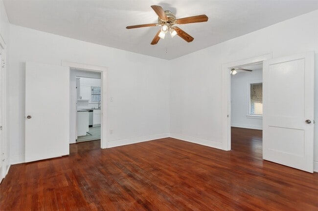 Photo - 5708 Live Oak St