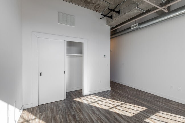 05/07/09 Living Space - Norden Lofts