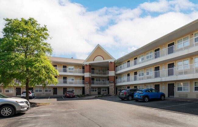 Furnished Studio-Virginia Beach - Independence Blvd.