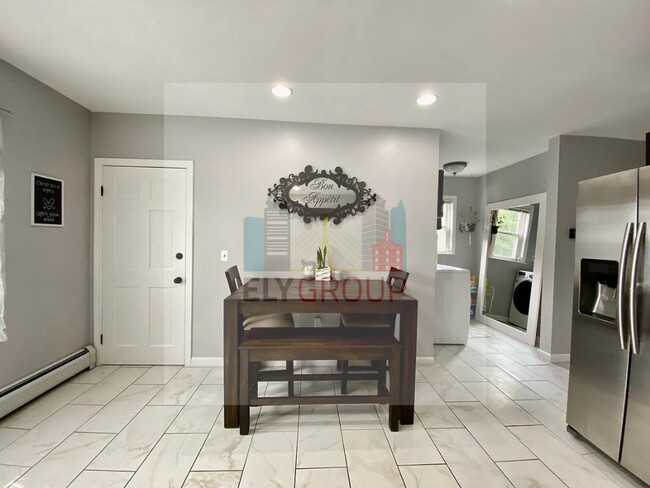 Photo - 76 Birch St Unit 3