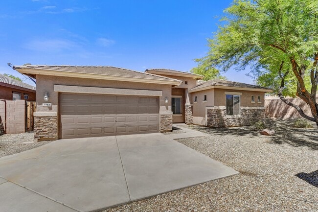 Building Photo - 8962 W Grovers Ave Rental