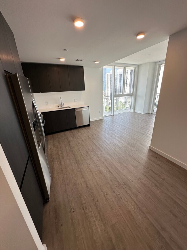 Photo - 221 NE 19th St Unit B2