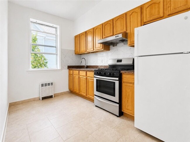 Photo - 36 Bay 35th St