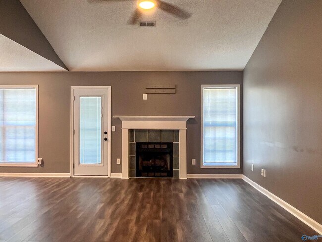 Photo - 112 Raptor Ct