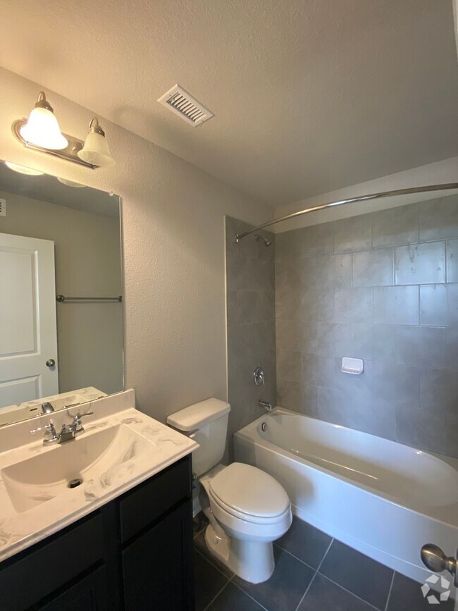 Building Photo - 592 Ferrule Dr Unit B Rental