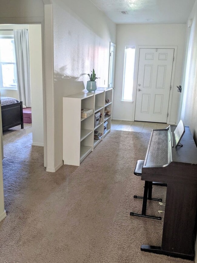 Photo - 3 Bed, 2 Bath Single Level Home in SE Bend...