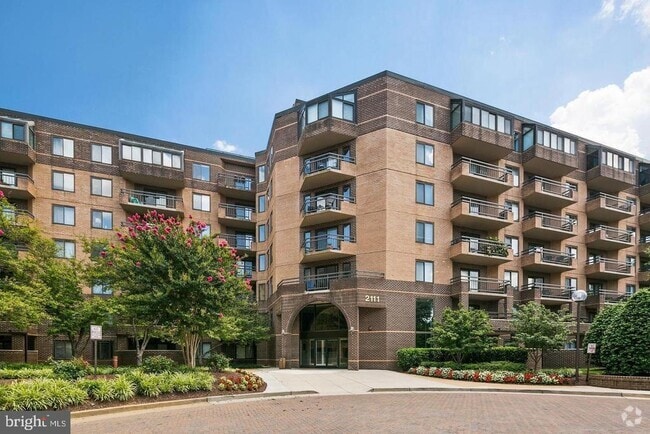 Building Photo - 2111 Wisconsin Ave NW Unit 513 Rental