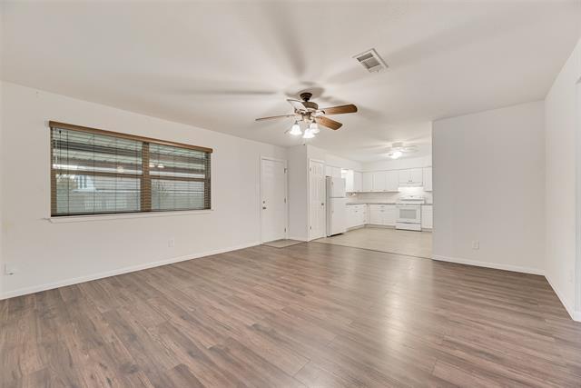 Photo - 1017 Calcutta St