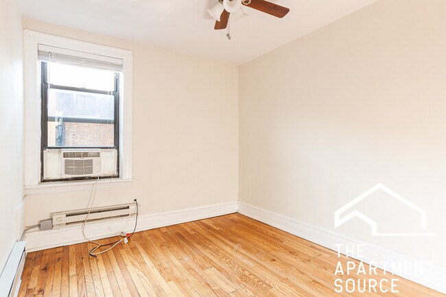 Photo - 837 W Cornelia Ave Unit 3N