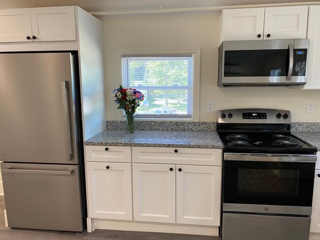 Photo - 164 Main St Unit 3
