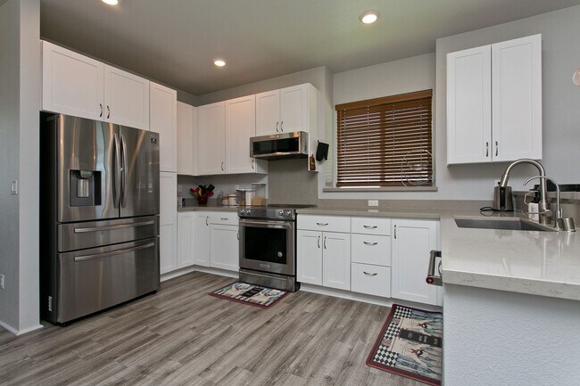 Photo - Hoopili Newer Single Family 4 bedroom, 2.5...