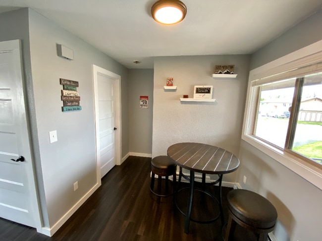 Photo - 187 Glenwood Dr Unidad A