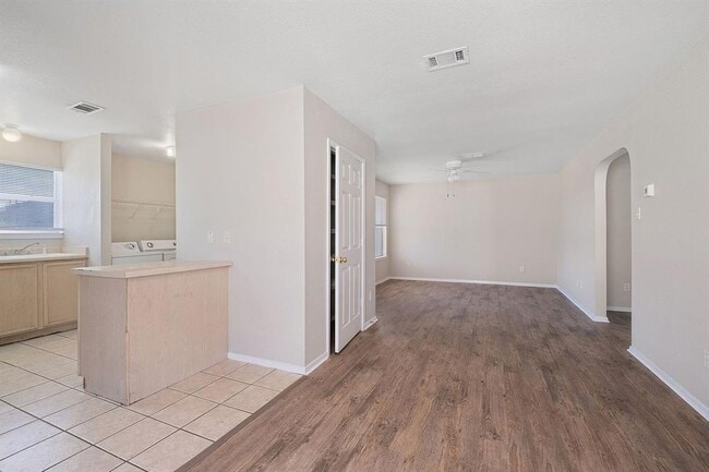 Photo - 2214 Katy Ln