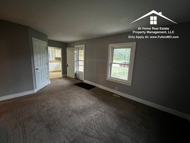 Photo - 1223 Grand St