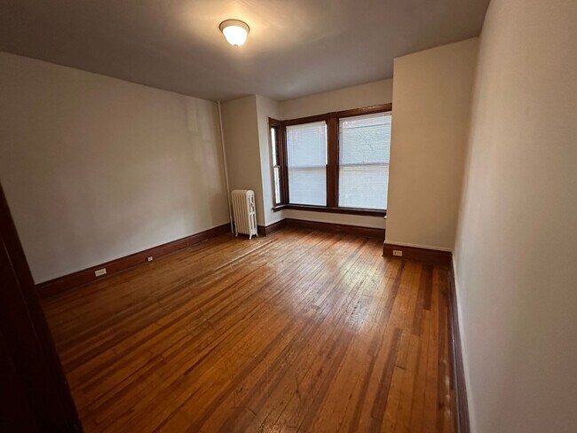 Photo - 1936 Chestnut St Unit B