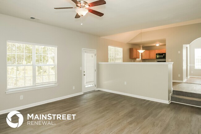 Photo - 3230 Diamond Blf