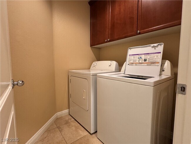 Photo - 5445 N Sun Prairie St