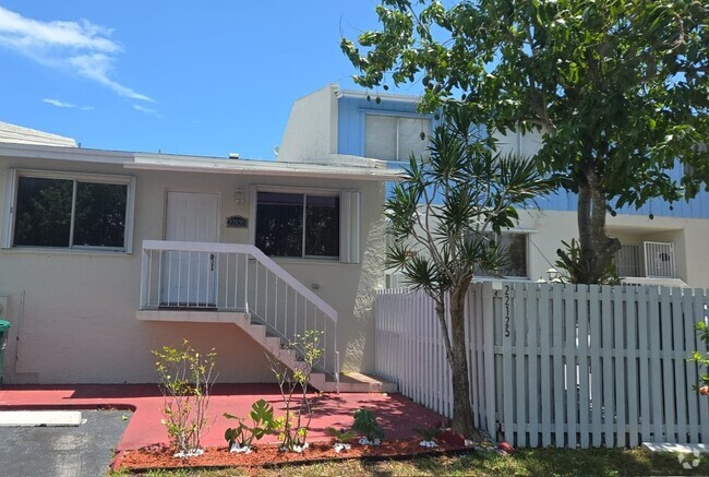 Building Photo - 22125 SW 103rd Ct Rental
