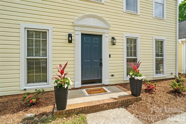 Photo - 6600/6602 Porterfield Road Unit