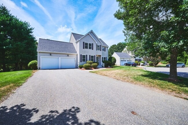 Photo - 27 Cranberry Ln