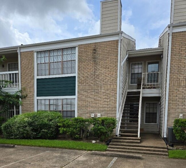 Building Photo - 12660 Ashford Point Dr Unit 613 Rental