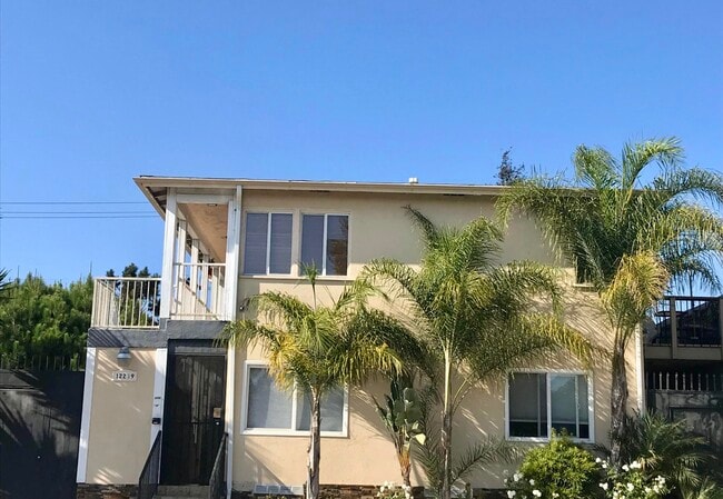 Building Photo - 12239 W Washington Blvd Unit B