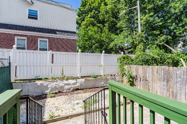 Photo - 336 Madison Ave Unit 2