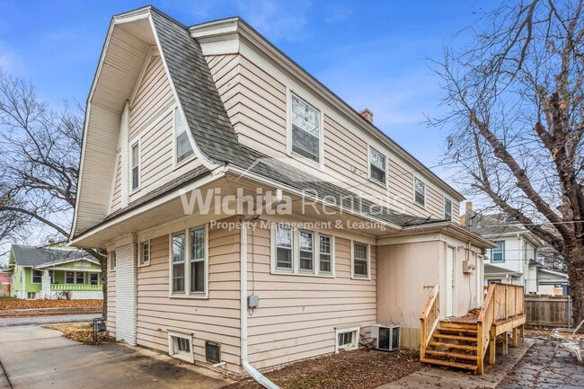 Photo - 2 bedroom duplex - College Hill