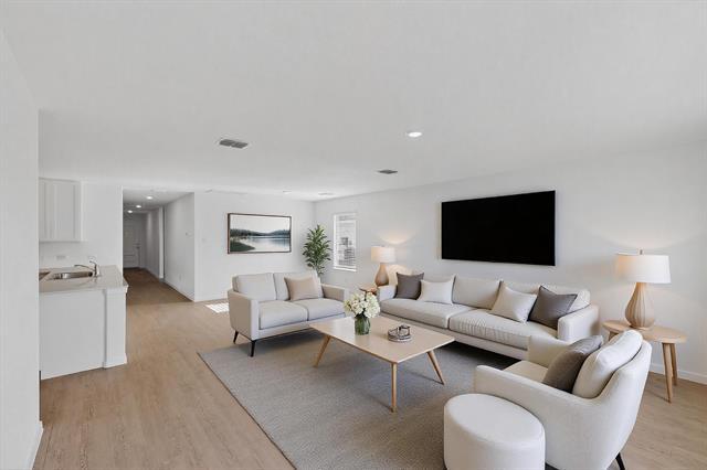 Photo - 1613 Baugh St