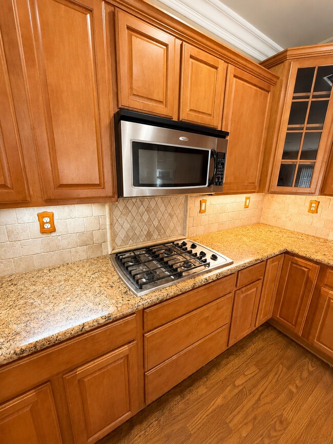 Spacious 3-Bed, 3-Bath + Bonus room as office/den.  Great room - Open Kitchen with island.  Gem i...