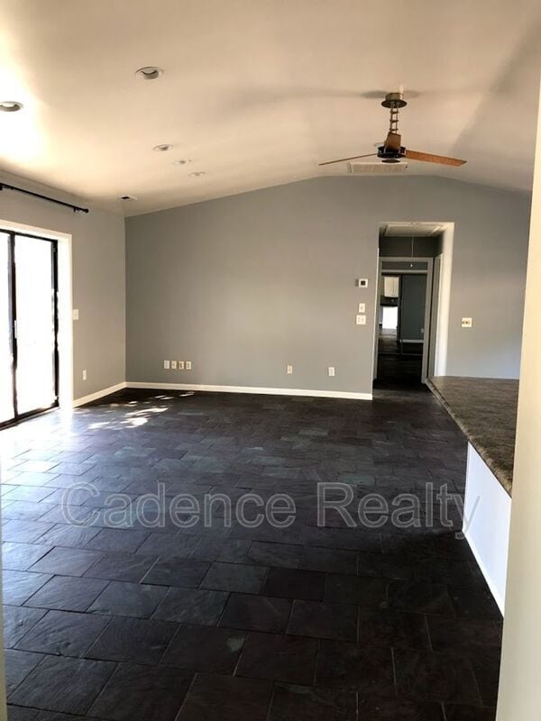 Photo - 306 Halyard Ct