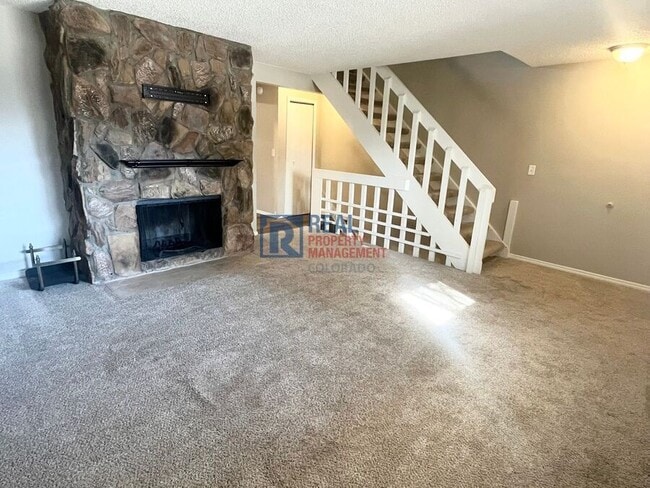 Photo - 392 W Rockrimmon Blvd