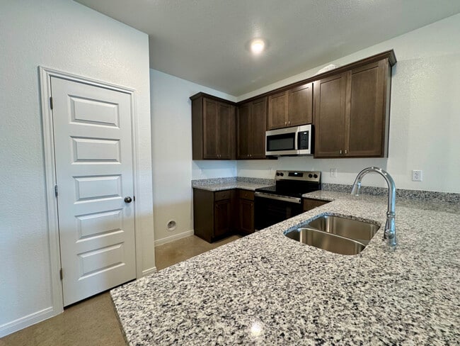914 Switchgrass Dr Unidad A