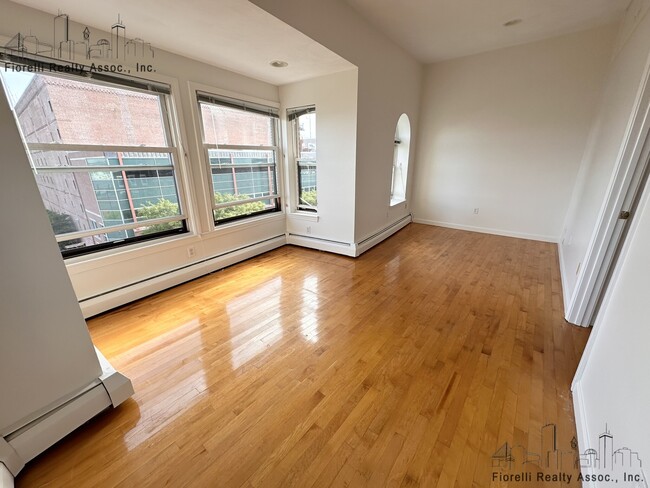 Photo - 23 Foster St Apartments Unit 3