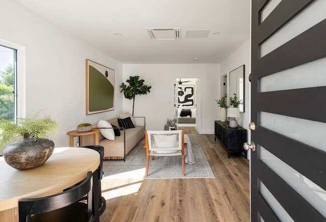 Photo - 6527 W 85th St