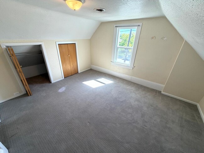 Photo - 1902 N Harris St Unit B