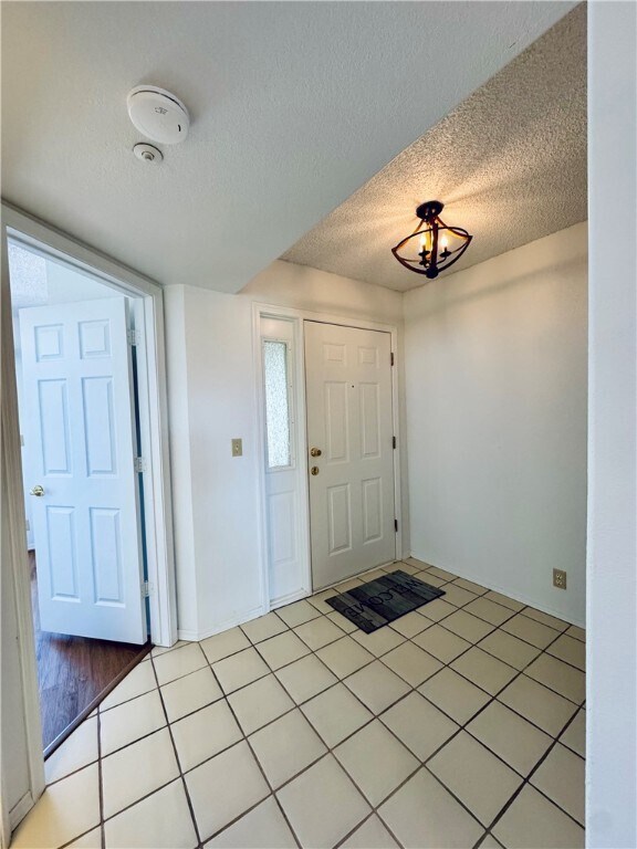 Photo - 2022 Merrill Ln Unit 4F