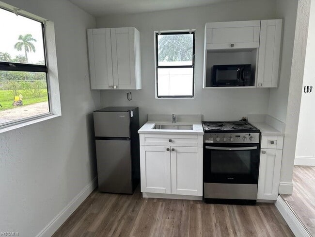 Photo - Allen St Unit 1