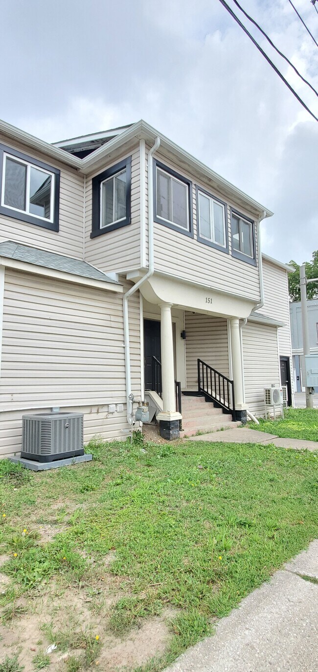 Photo - 151 Wellington St Unit 5